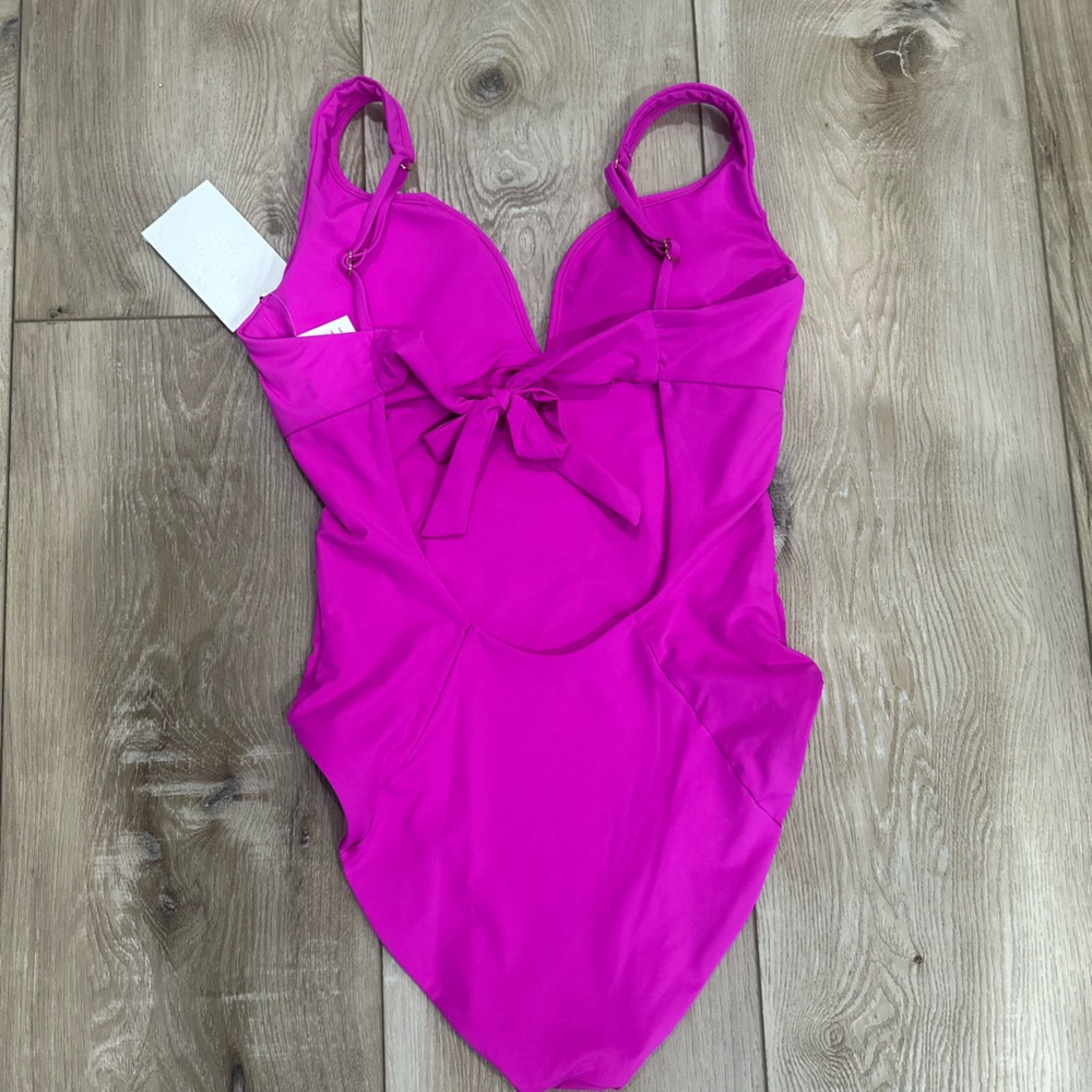 🆕 BECCA® by Rebecca Virtue Color Code V Wire One Piece Swimsuit - Picture 7 of 7